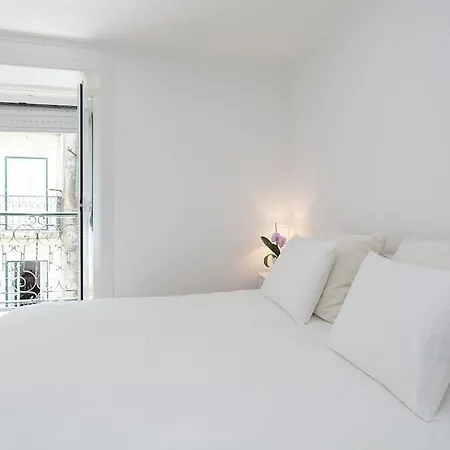 Santana With Balcony *