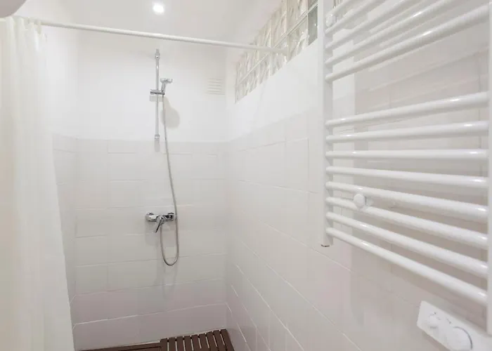 Santana W/ Balcony Lisboa